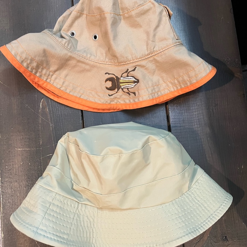 Set of TWO boys bucket hats! Neutral colors, fits 3/5 yr old